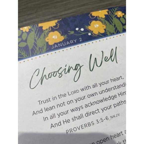 365 Days Of Prayer For Life Devotional Book With Zippered Blue Faux Leather Cove - Picture 5 of 9